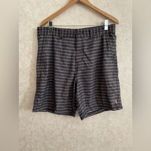 Valor men's size 34 gray shorts